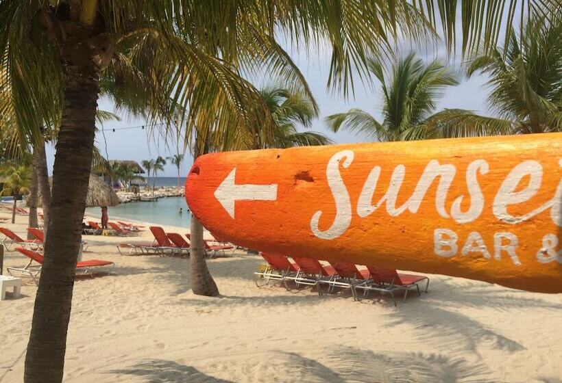 Blue Bay Beach Villas