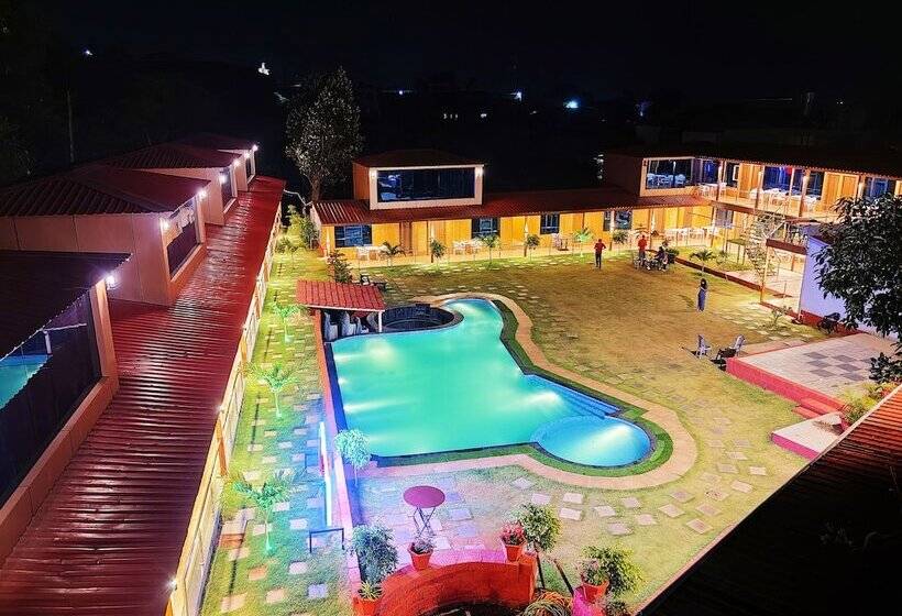 فندق Arya Resort & Spa