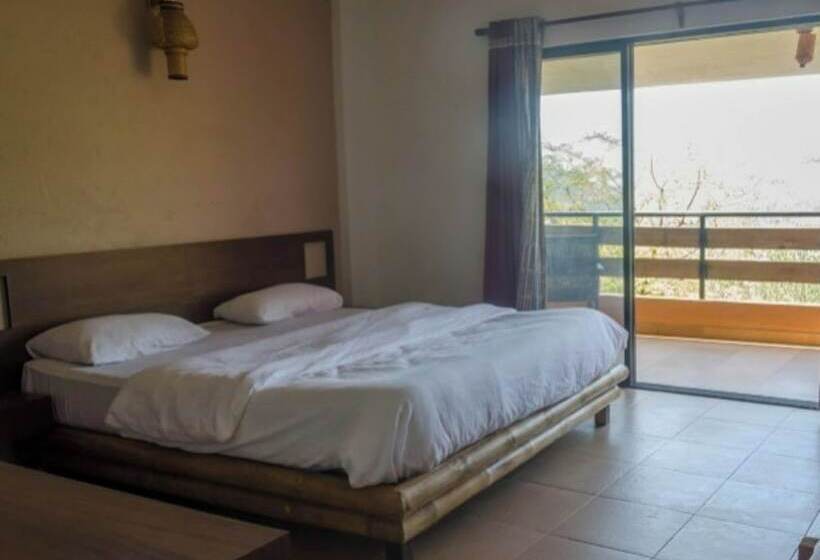 فندق Avanti Kalagram