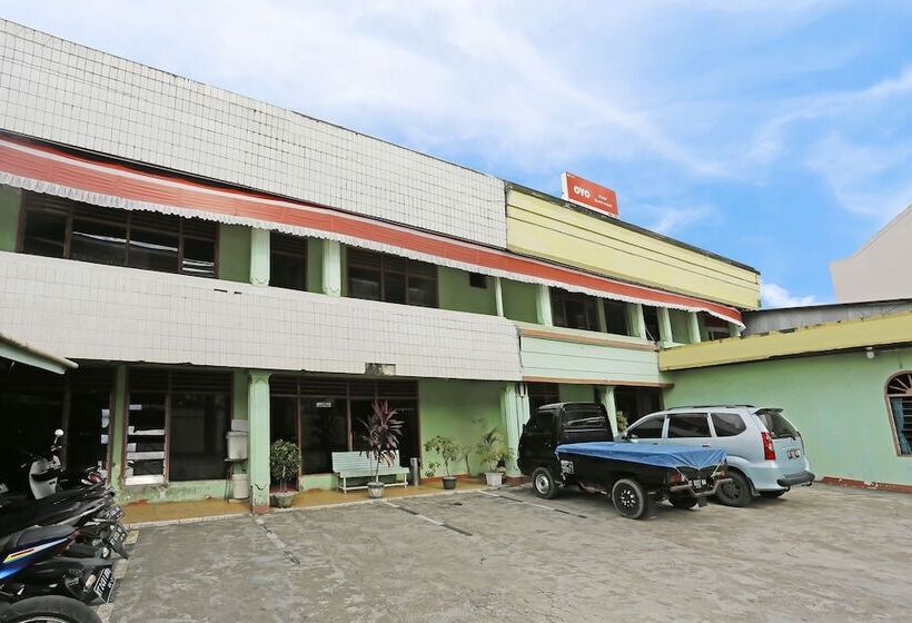 هتل Bone Indah By Oyo Rooms