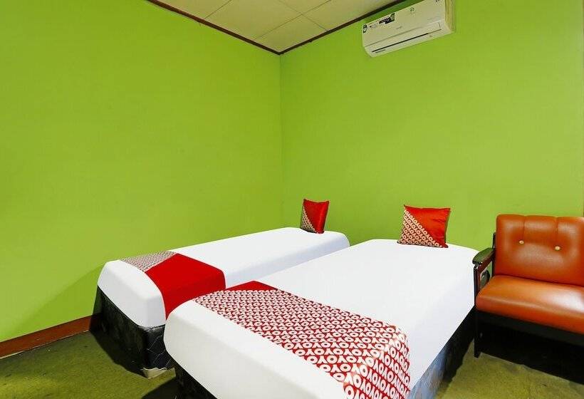 هتل Bone Indah By Oyo Rooms