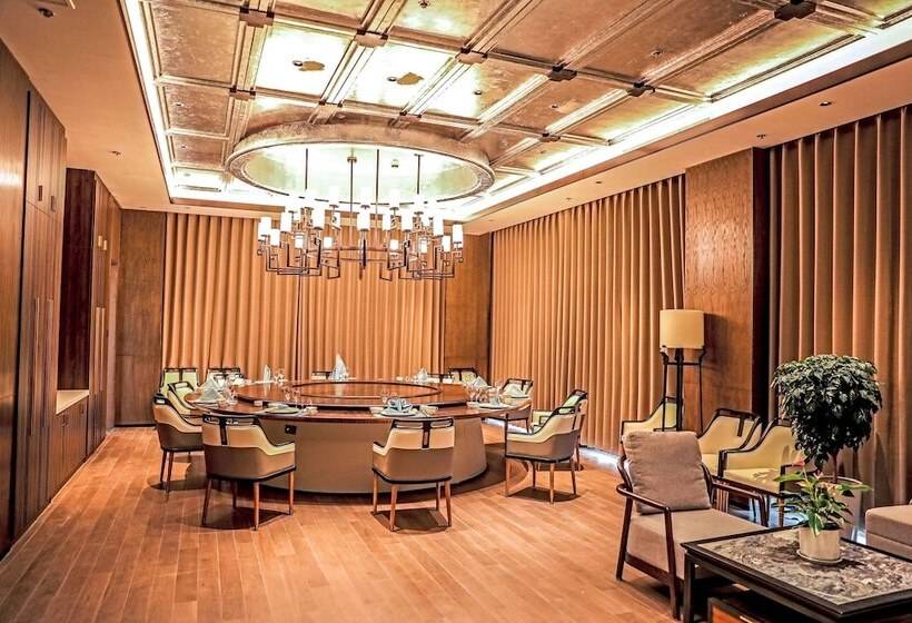 ホテル Howard Johnson By Wyndham Bole Plaza Chengwu