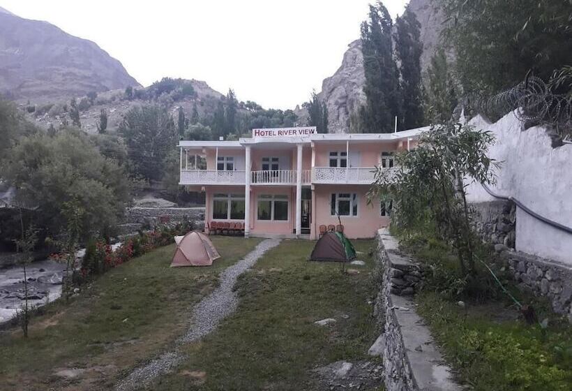 هتل Kentish Lodge Skardu