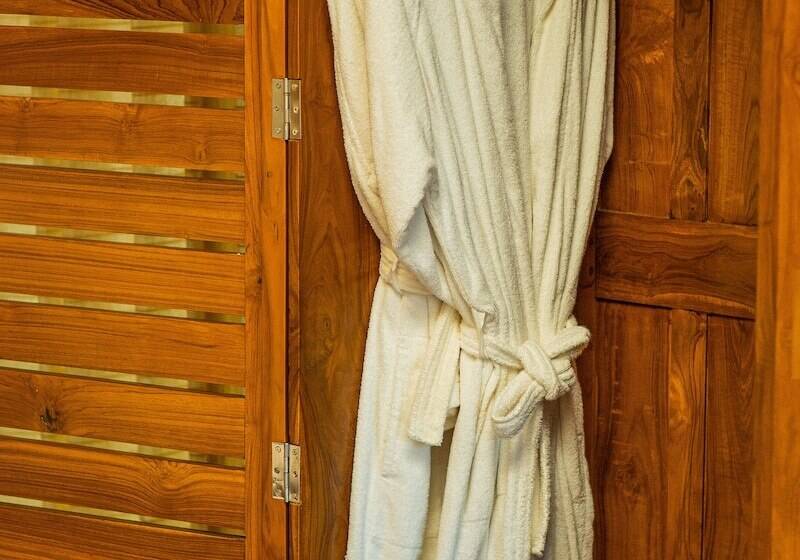 Отель Leopard Reach Yala By Seven Angels