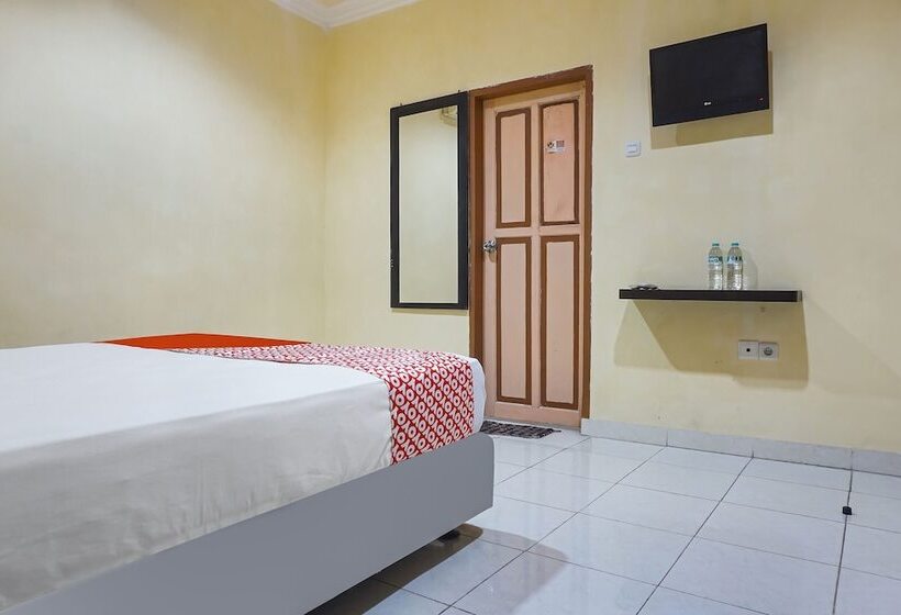 Hotel Makassar Cottage By Oyo