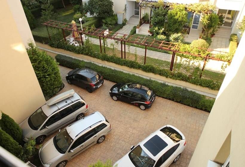 هتل Menada Belle View Apartments