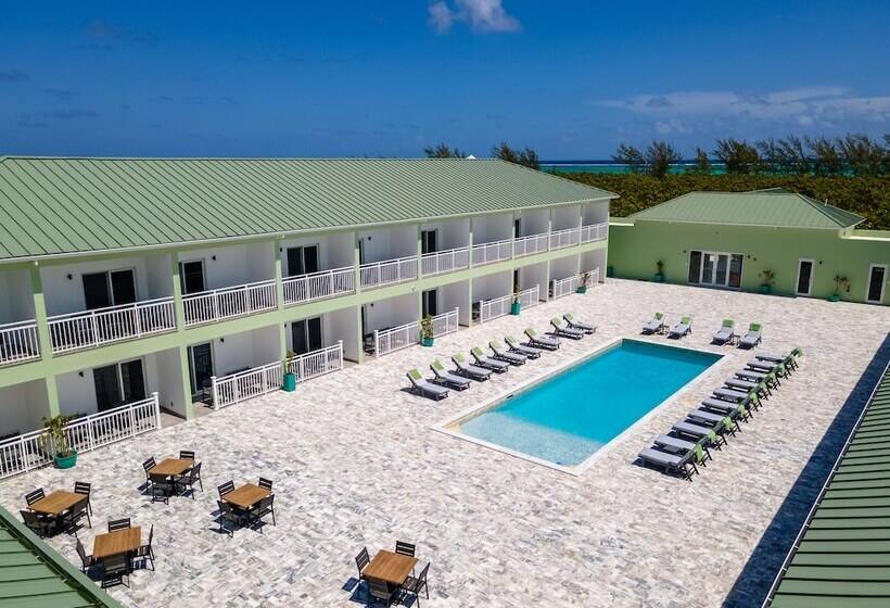 هتل Ocean Breeze Resort