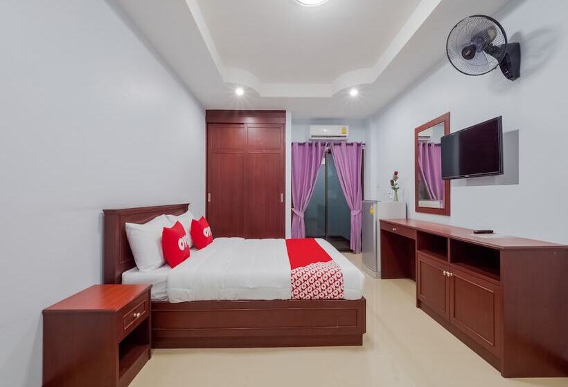 酒店 Oyo 1087 Udom Khomkham Apartment
