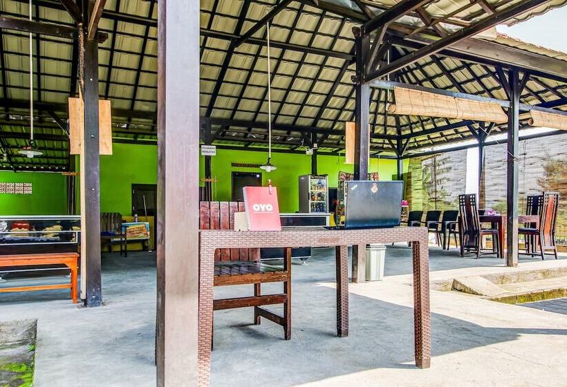 هتل Oyo 91053 Desa Wisata Gilimanuk
