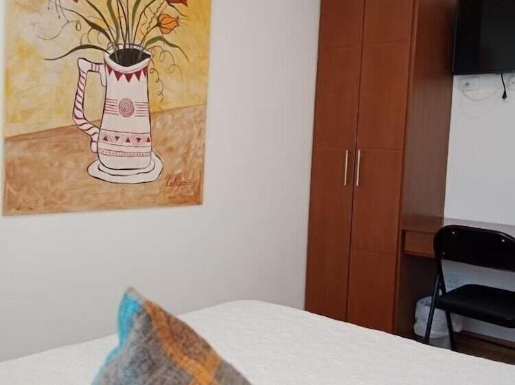 هتل Posada Santa Elena