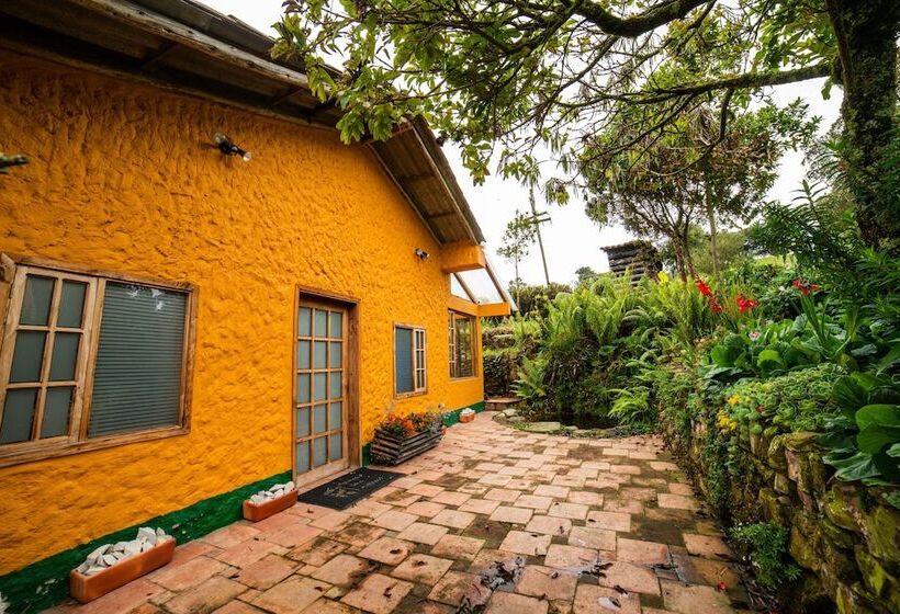 فندق ريفى Estancia San Antonio