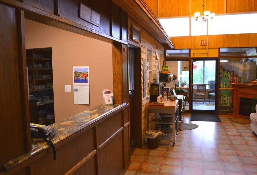 فندق Silverwood Inn