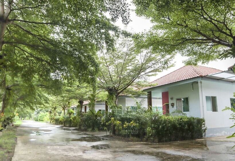 ホテル Tanrak Bungalow By Oyo Rooms