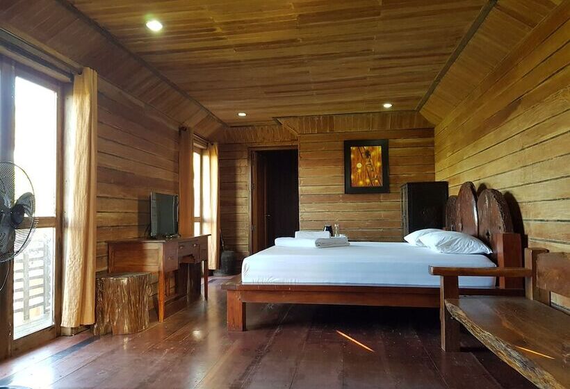 בית מלון כפרי Ten Cents To Heaven Leisure Camp