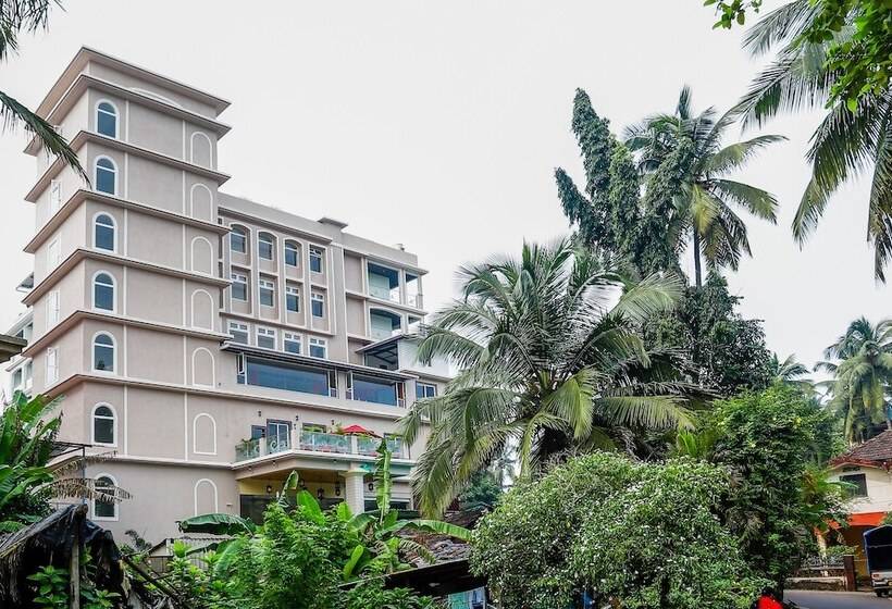 هتل The Avenue Grand