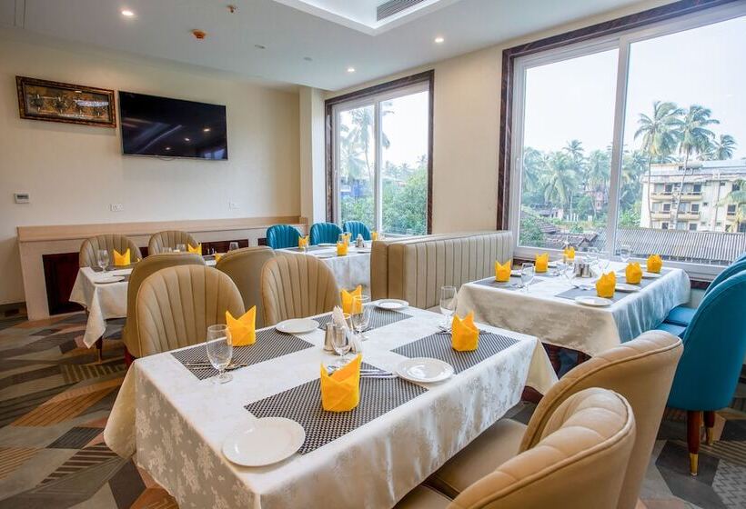 هتل The Avenue Grand