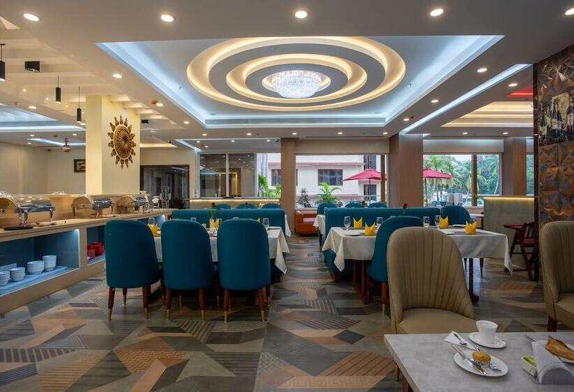 هتل The Avenue Grand