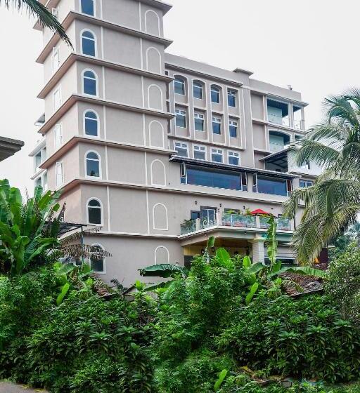هتل The Avenue Grand
