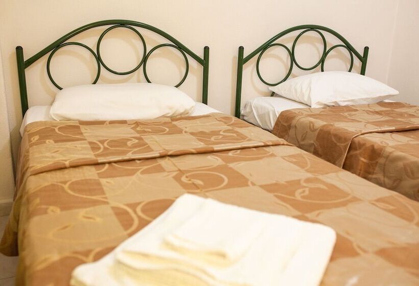 فندق Villa Cariatis