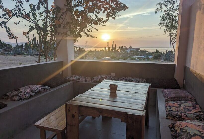 La Ventana Hostel