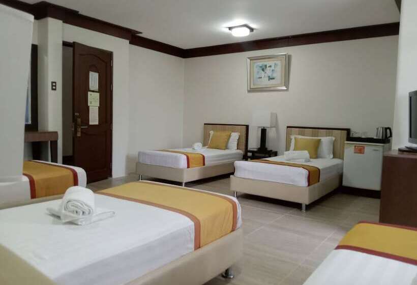Splash Suites Hotel Laguna