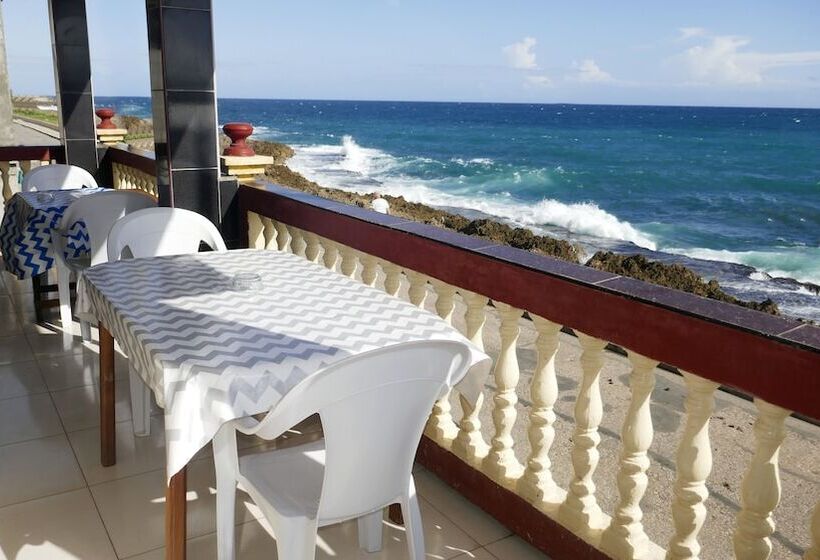 تختخواب و صبحانه Casa Lourdes Baracoa