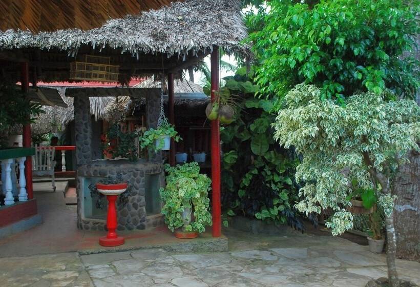 تختخواب و صبحانه Hostal Trujillo