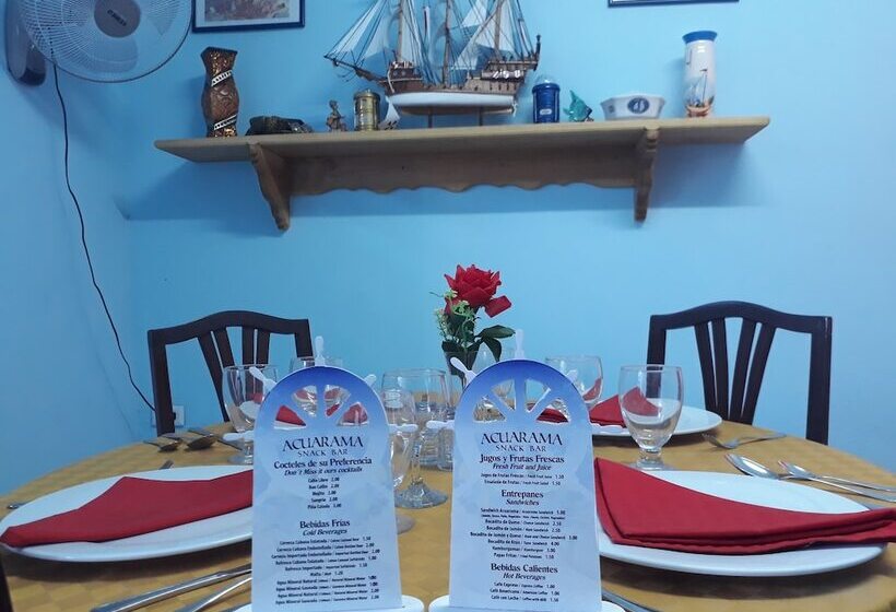 Hostal Acuarama