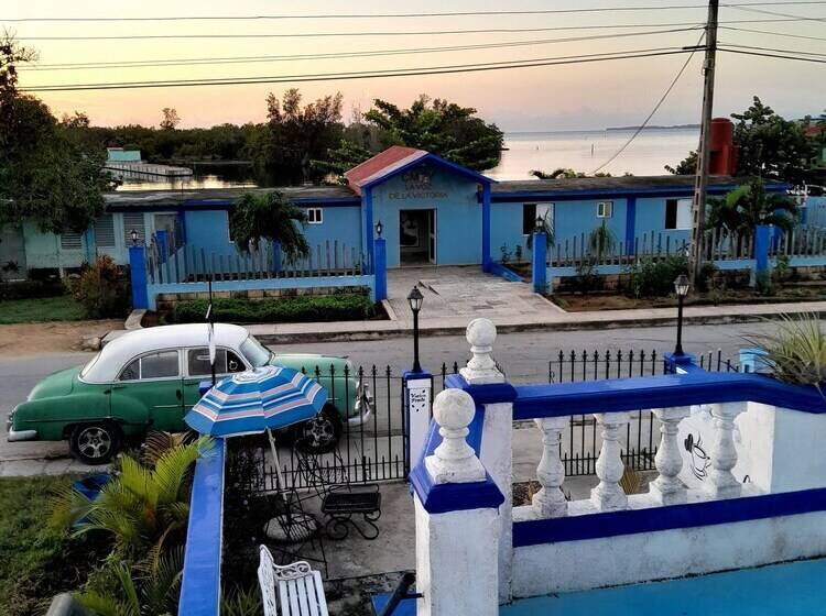 Hostal Acuarama