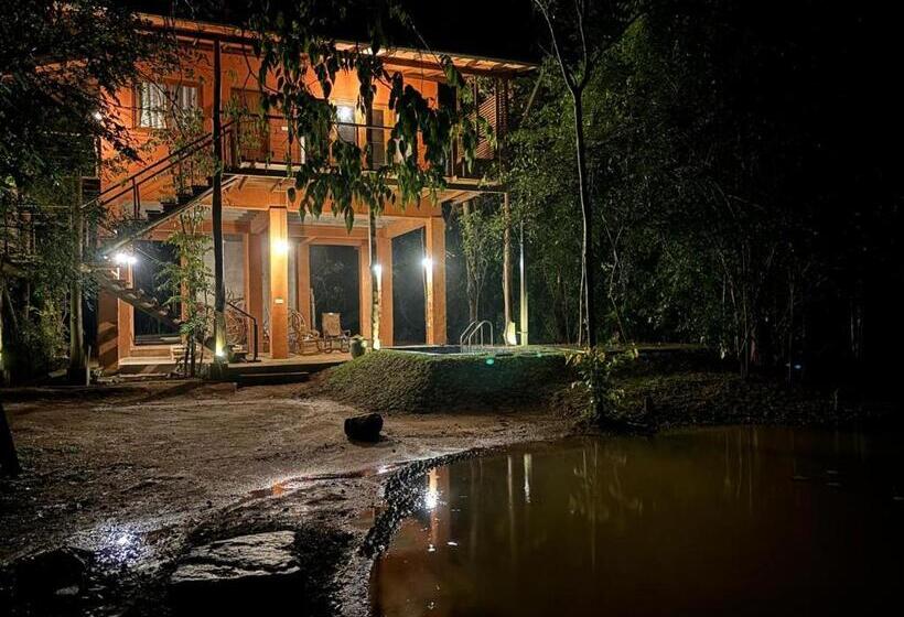 هتل Hornbill Forest Habarana