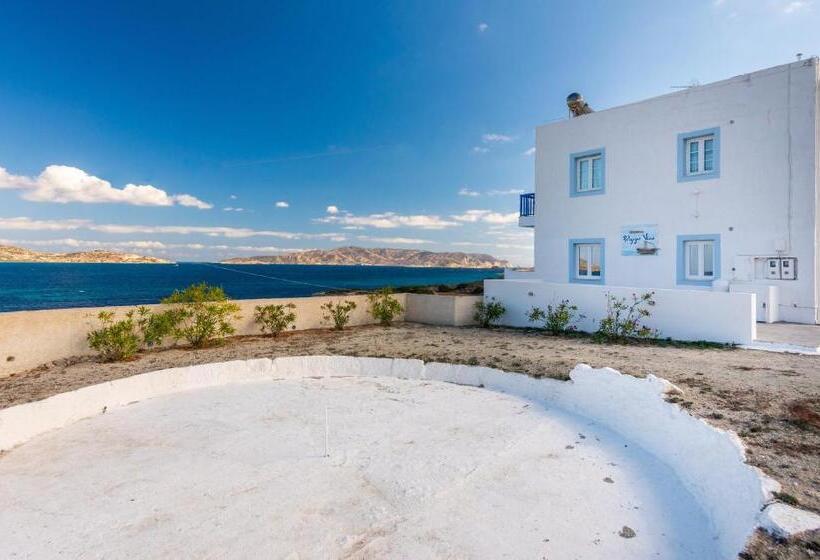 בית מלון כפרי Polyegos View