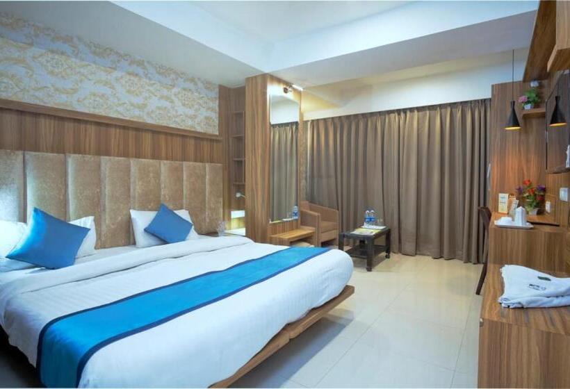 호텔 Sapphire Regency
