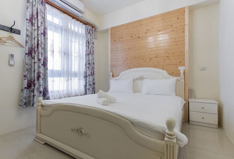 تختخواب و صبحانه Ellie's House