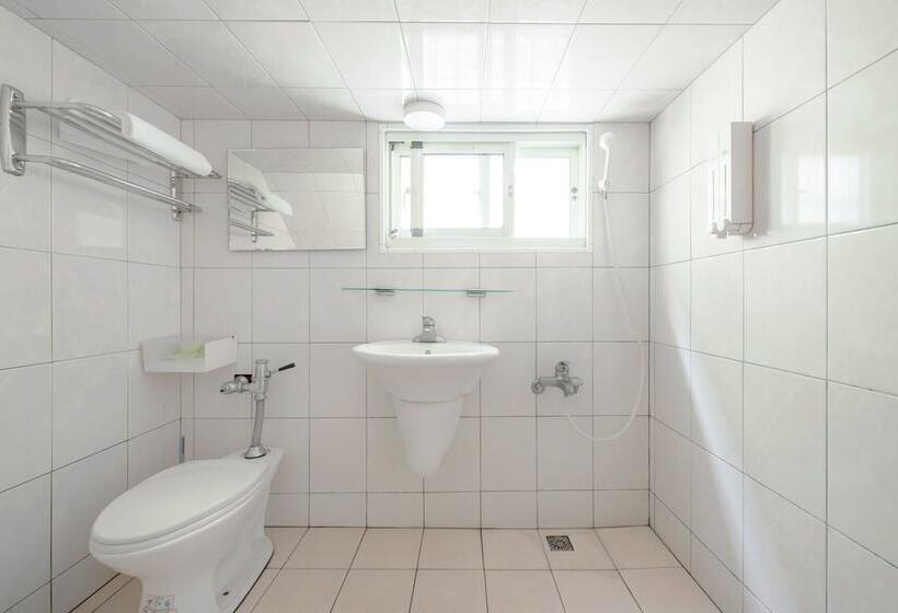 Sea Month Bed And Breakfast