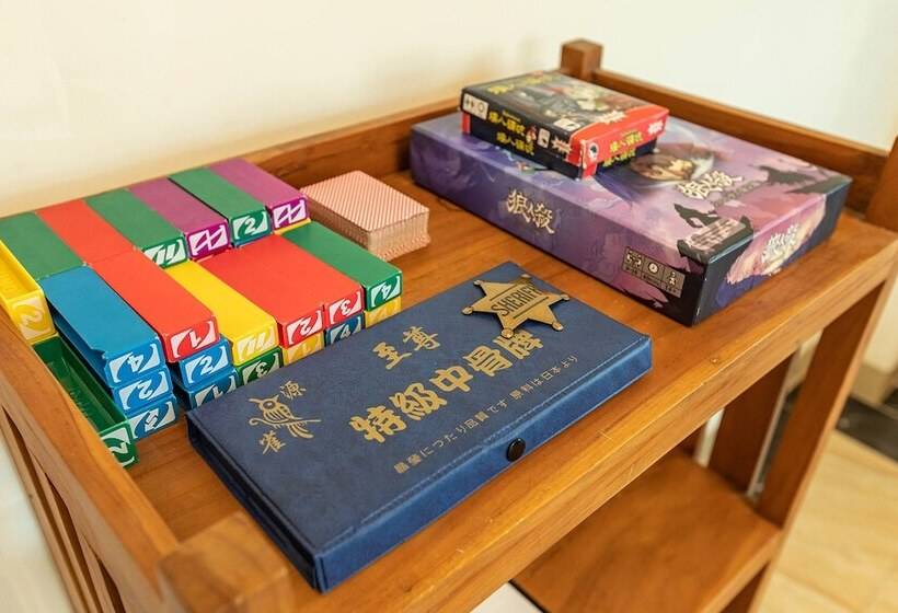 تختخواب و صبحانه Memories