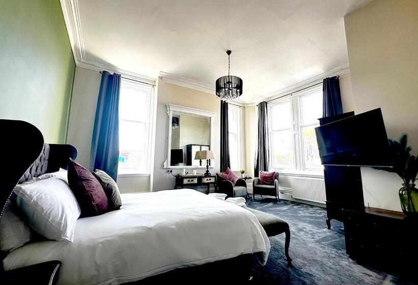 تختخواب و صبحانه Station Lounge & Rooms