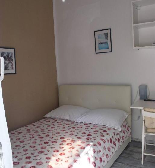 Favela Hostel