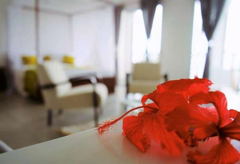 هتل Al Camar Lodge