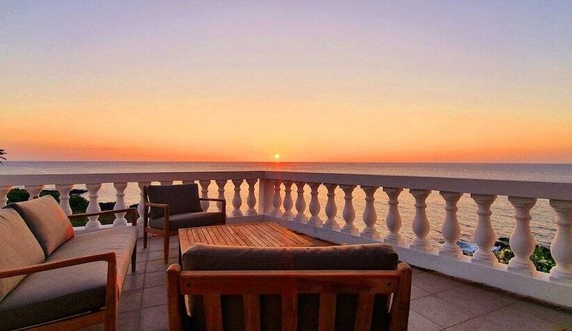 هتل Al Camar Lodge