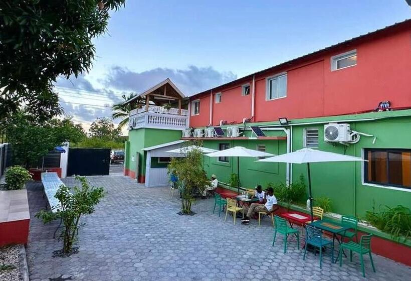 هتل Auberge Du Nord