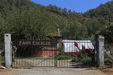 هتل Fark Edenler Camping&caravan&bungalows