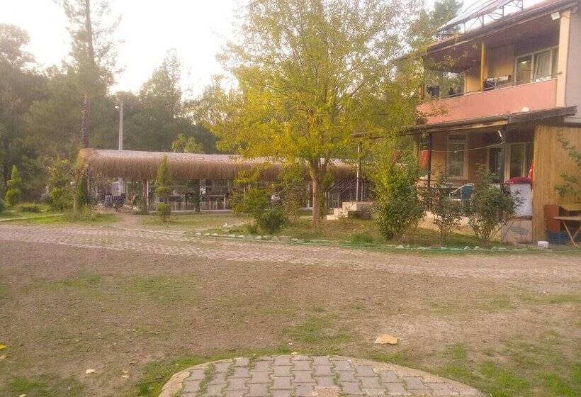هتل Fark Edenler Camping&caravan&bungalows