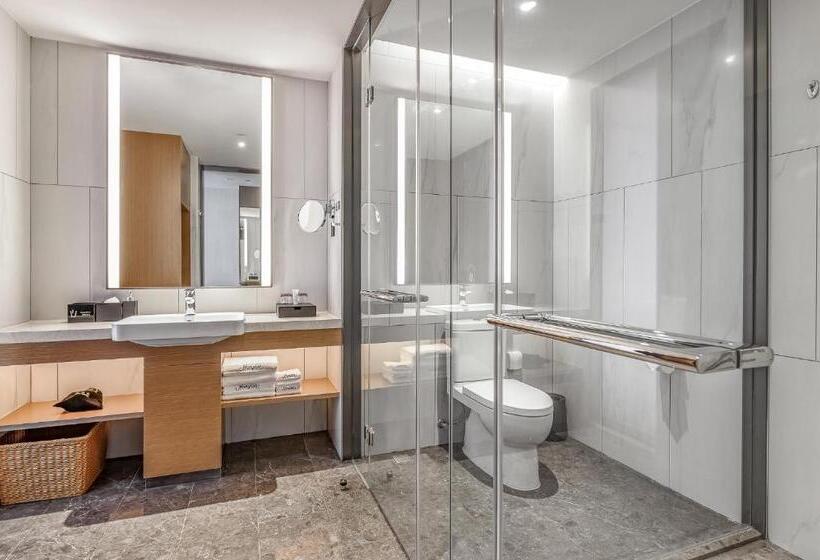 هتل Hampton By Hilton Dongguan Central Plaza
