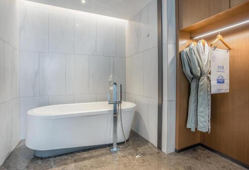 هتل Hampton By Hilton Dongguan Central Plaza