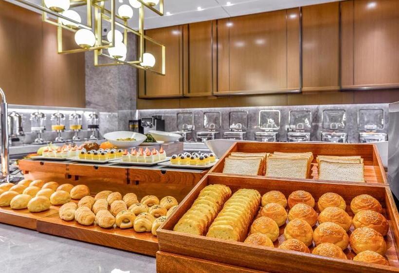 هتل Hampton By Hilton Dongguan Central Plaza