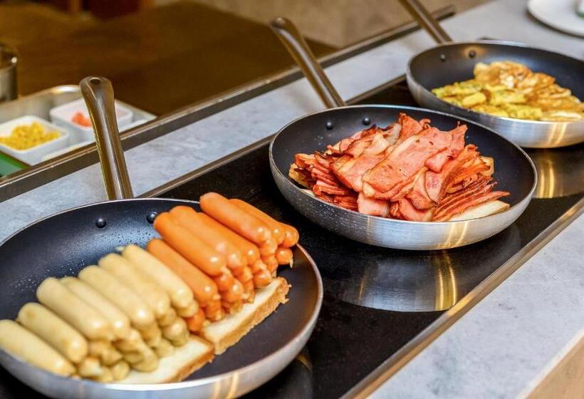 هتل Hampton By Hilton Dongguan Central Plaza