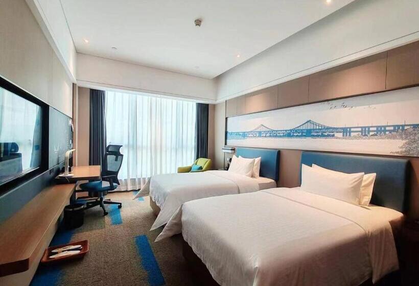 هتل Hampton By Hilton Dongguan Central Plaza