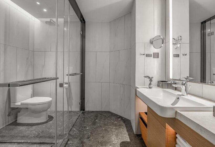هتل Hampton By Hilton Dongguan Central Plaza