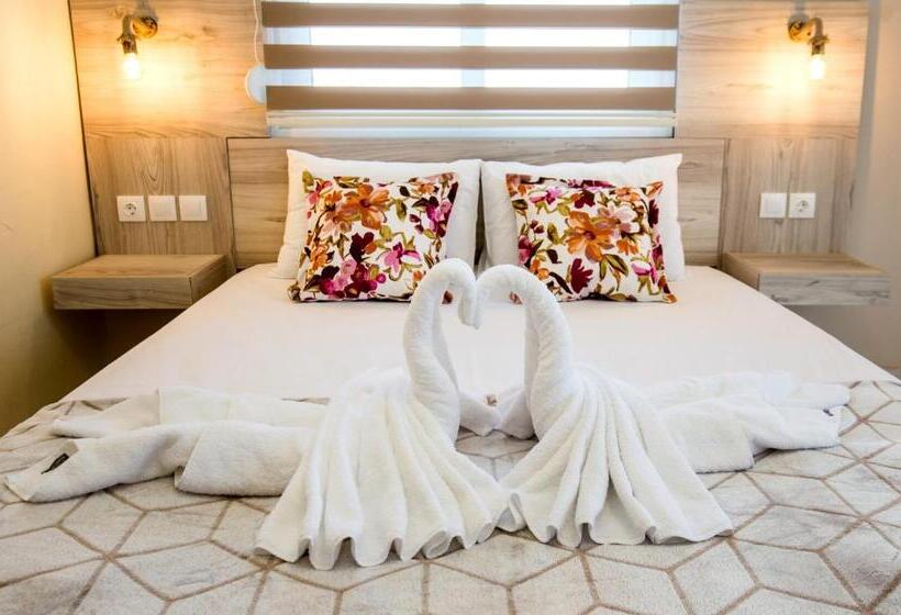هتل Ianos Apartments