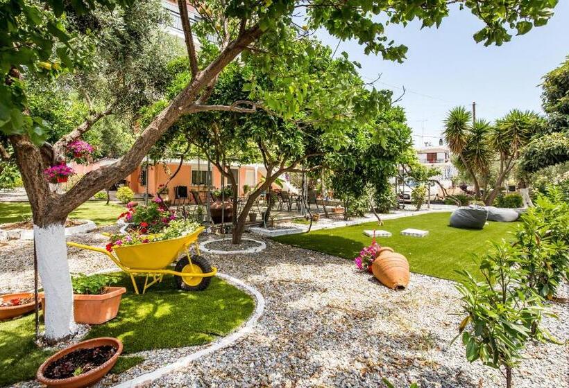 هتل Ianos Apartments